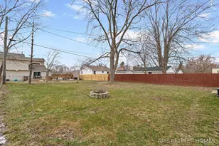 515 NW Ferndale Ave NW, Walker, MI 49534 - Photo 20