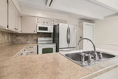 2839 Pebble Creek Drive, Ann Arbor, MI 48108 - Photo 10