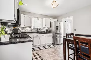 1924 Southern Ave, Kalamazoo, MI 49001 - Photo 6