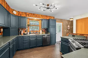 9299 26th St, Gobles, MI 49055 - Photo 10