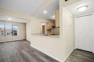 30657 Hidden Pines Ln, Roseville, MI 48066 - Photo 4