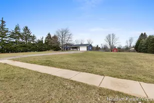 4725 Baldwin St, Hudsonville, MI 49426 - Photo 2