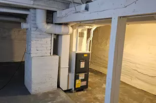 144 S Manning St, Hillsdale, MI 49242 - Photo 16