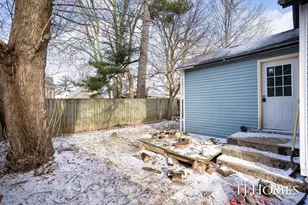 1967 Francis Ave SE, Grand Rapids, MI 49507 - Photo 24