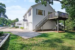 206 N Lake Ave, Spring Lake, MI 49456 - Photo 4