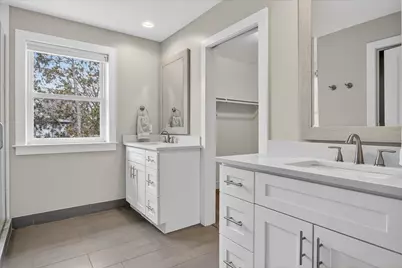 721 E Farnum Avenue, Royal Oak, MI 48067 - Photo 30