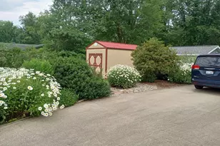 4453 Hicks Ave, Benton Harbor, MI 49022 - Photo 2