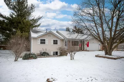 161 W 33rd Street, Holland, MI 49423 - Photo 2