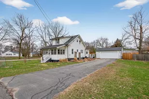 2126 W Franklin St, Jackson, MI 49203 - Photo 1