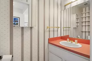 719 Watersedge Dr, Ann Arbor, MI 48105 - Photo 20