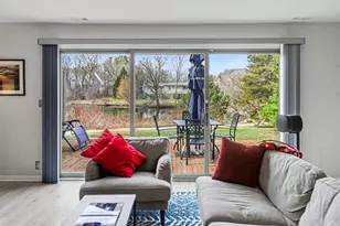 719 Watersedge Dr, Ann Arbor, MI 48105 - Photo 6