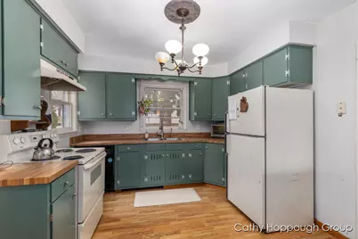 442 E Jones Street, Ionia, MI 48846 - Photo 10