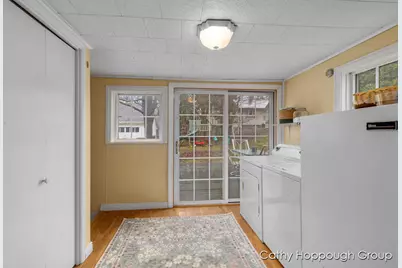 442 E Jones Street, Ionia, MI 48846 - Photo 12