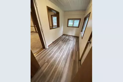 532 W Sherman Street, Marion City, MI 48811 - Photo 4