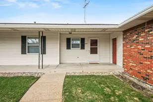 1853 Elizabeth Ln E, Jenison, MI 49428 - Photo 1