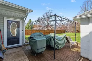 2421 Parchmount Ave, Kalamazoo, MI 49004 - Photo 18