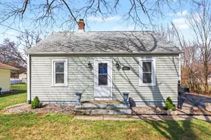 2421 Parchmount Ave, Kalamazoo, MI 49004 - Photo 2