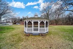 228 Oak Grove Dr, Brooklyn, MI 49230 - Photo 6