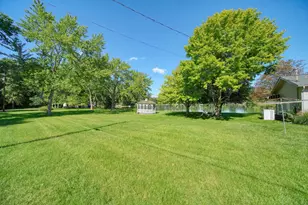 228 Oak Grove Dr, Brooklyn, MI 49230 - Photo 36