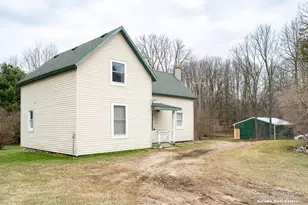 5856 kiddville Rd, Belding, MI 48809 - Photo 2