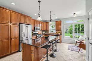 1062 Kensington St NW, Grand Rapids, MI 49534 - Photo 4