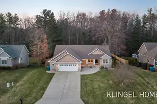 16831 Watersedge Dr, Grand Haven, MI 49417 - Photo 42