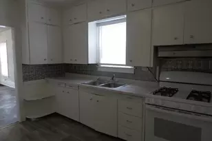 1315 Jackson St, Kalamazoo, MI 49001 - Photo 2