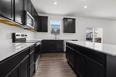 832 Kuss Drive, Saline, MI 48176 - Photo 4