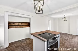 832 E Michigan Ave, Marshall, MI 49068 - Photo 10