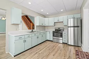 508 N James St, Ludington, MI 49431 - Photo 2