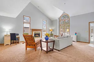 17247 N Fruitport Rd, Spring Lake, MI 49456 - Photo 6