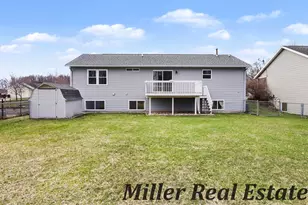 1425 S Montgomery St, Hastings, MI 49058 - Photo 4