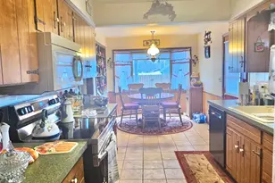 2902 Lincoln Ave, Saint Joseph, MI 49085 - Photo 24