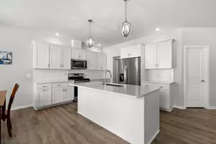 4128 Enclave Wy, Kalamazoo, MI 49006 - Photo 6