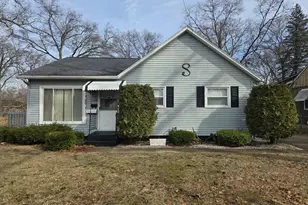 1040 James Ave, Muskegon, MI 49442 - Photo 1