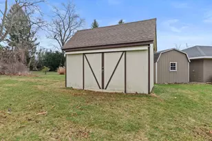 515 Maumee St, Jonesville, MI 49250 - Photo 8