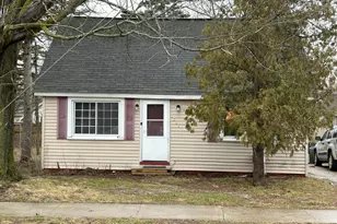 1381 Madison St, Muskegon, MI 49442 - Photo 1