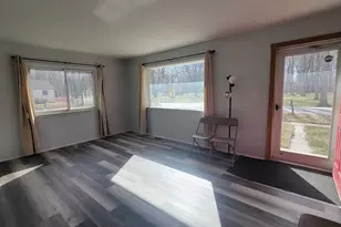 655 Robinwood Dr, Troy, MI 48083 - Photo 6