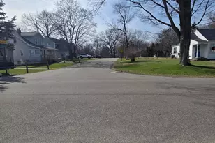 323 S Maurice Ave, Jackson, MI 49203 - Photo 34