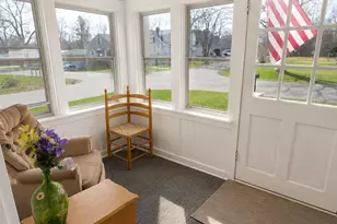 323 S Maurice Ave, Jackson, MI 49203 - Photo 16