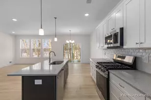 4846 Hidden River Ave SW, Wyoming, MI 49418 - Photo 4