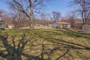 112 Poplar St, Gobles, MI 49055 - Photo 14