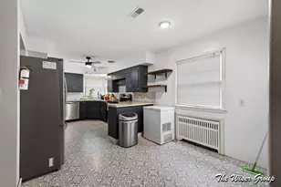 1435 Diamond Ave NE, Grand Rapids, MI 49505 - Photo 8