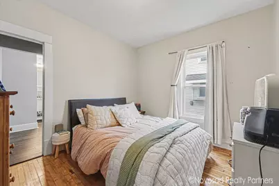 725 Crescent Street NE, Grand Rapids, MI 49503 - Photo 6