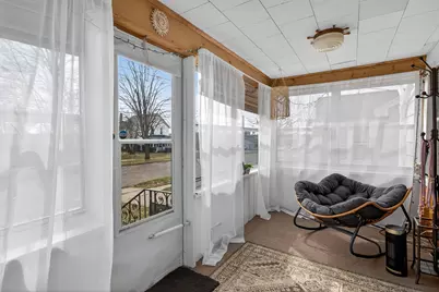 630 Saint Clair Avenue, Jackson, MI 49202 - Photo 6