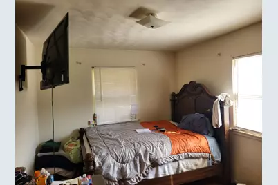 739 Dixie Drive, Benton Harbor, MI 49022 - Photo 4