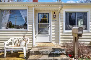 1734 Texel Dr, Kalamazoo, MI 49048 - Photo 2