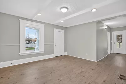 200 S Elm Avenue, Jackson, MI 49203 - Photo 10