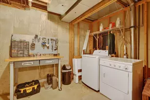 974 Ada Pl Dr SE, Grand Rapids, MI 49546 - Photo 34