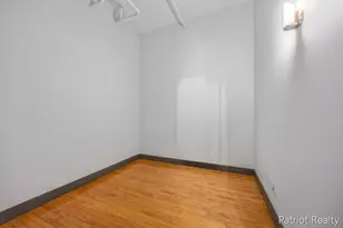 600 Broadway Ave NW, Grand Rapids, MI 49504 - Photo 18